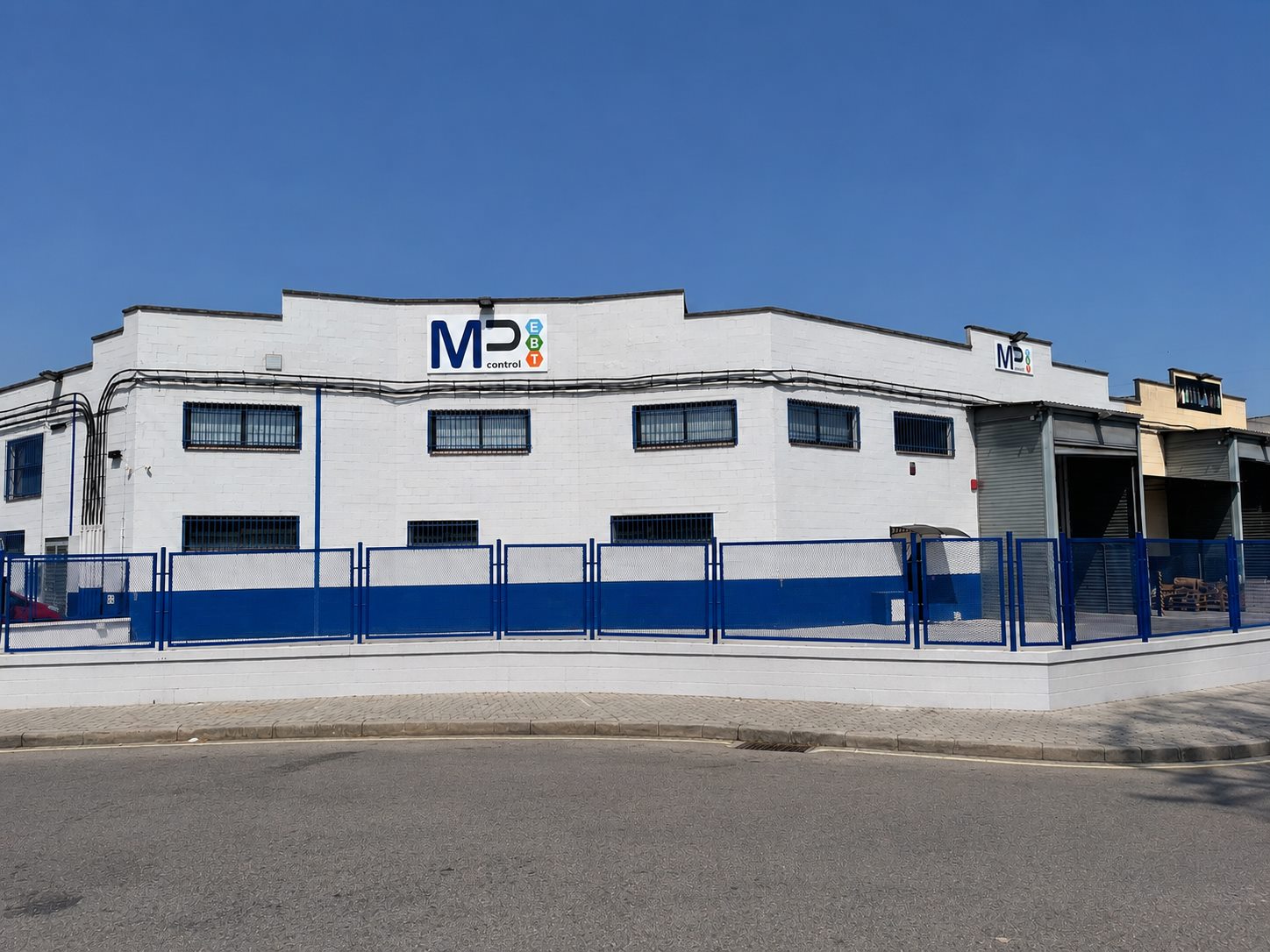 Fachada de las instalaciones de MPcontrol en Granollers (Barcelona)